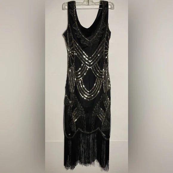 Elegant Black And Silver Beaded Dress With Fringe Hemline, Size S | Color: Black/Silver | Size: S | Real_Gemsatl's Closet Elegant Black And Silver Beaded Dress With Fringe Hemline, Size S | Color: Black/Silver | Size: S | Real_Gemsatl's Closet